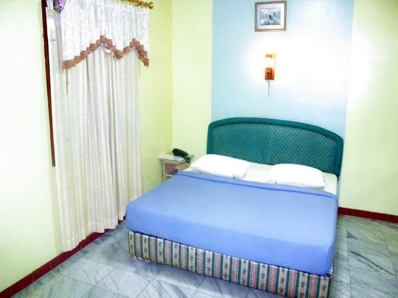 Hotel Pinangsia Dżakarta Zewnętrze zdjęcie